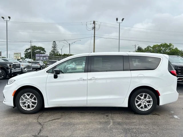Used 2024 Bright White Clearcoat Chrysler Touring L image 6
