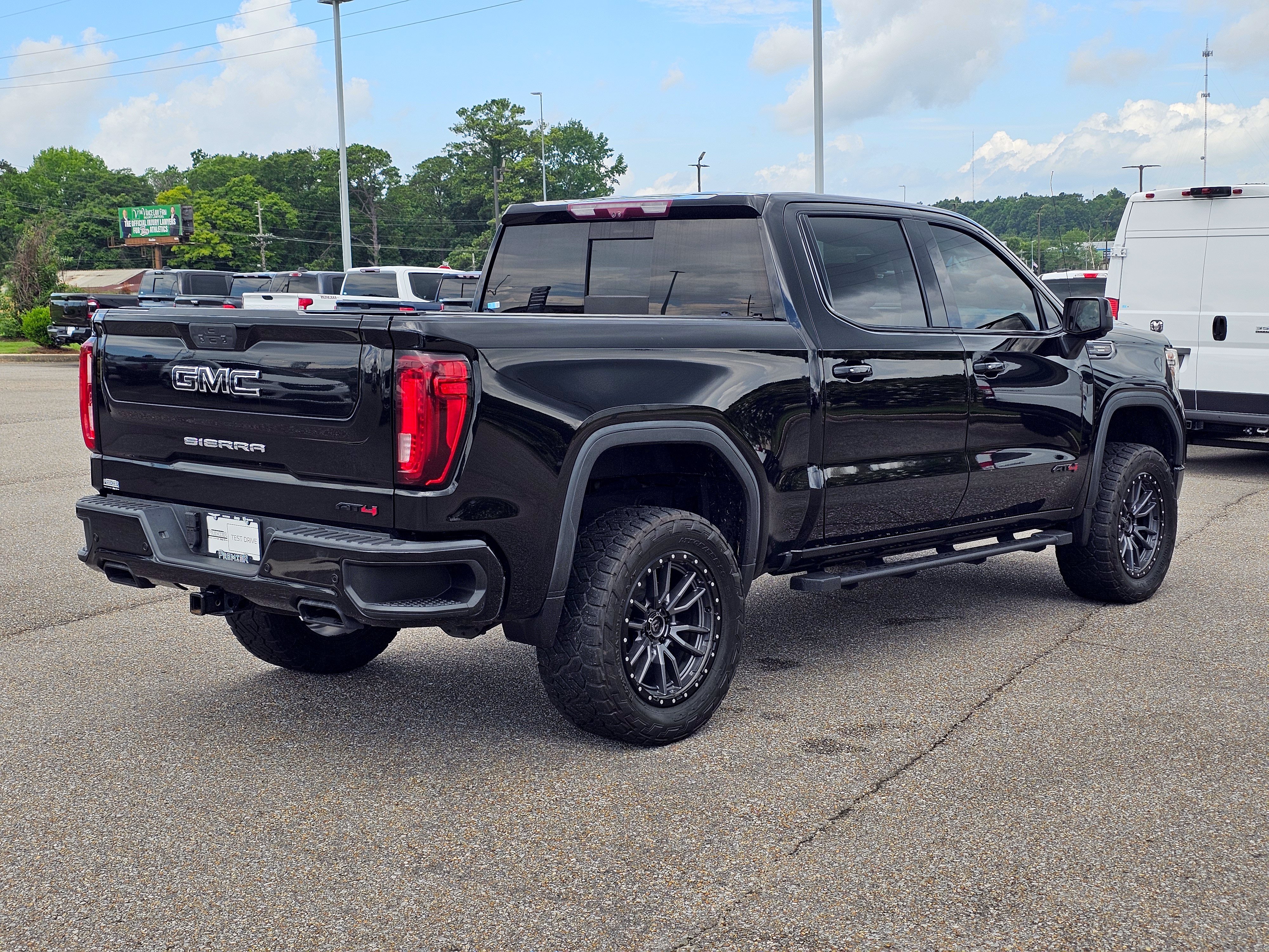 2021 GMC Sierra 1500 AT4 - Photo 9