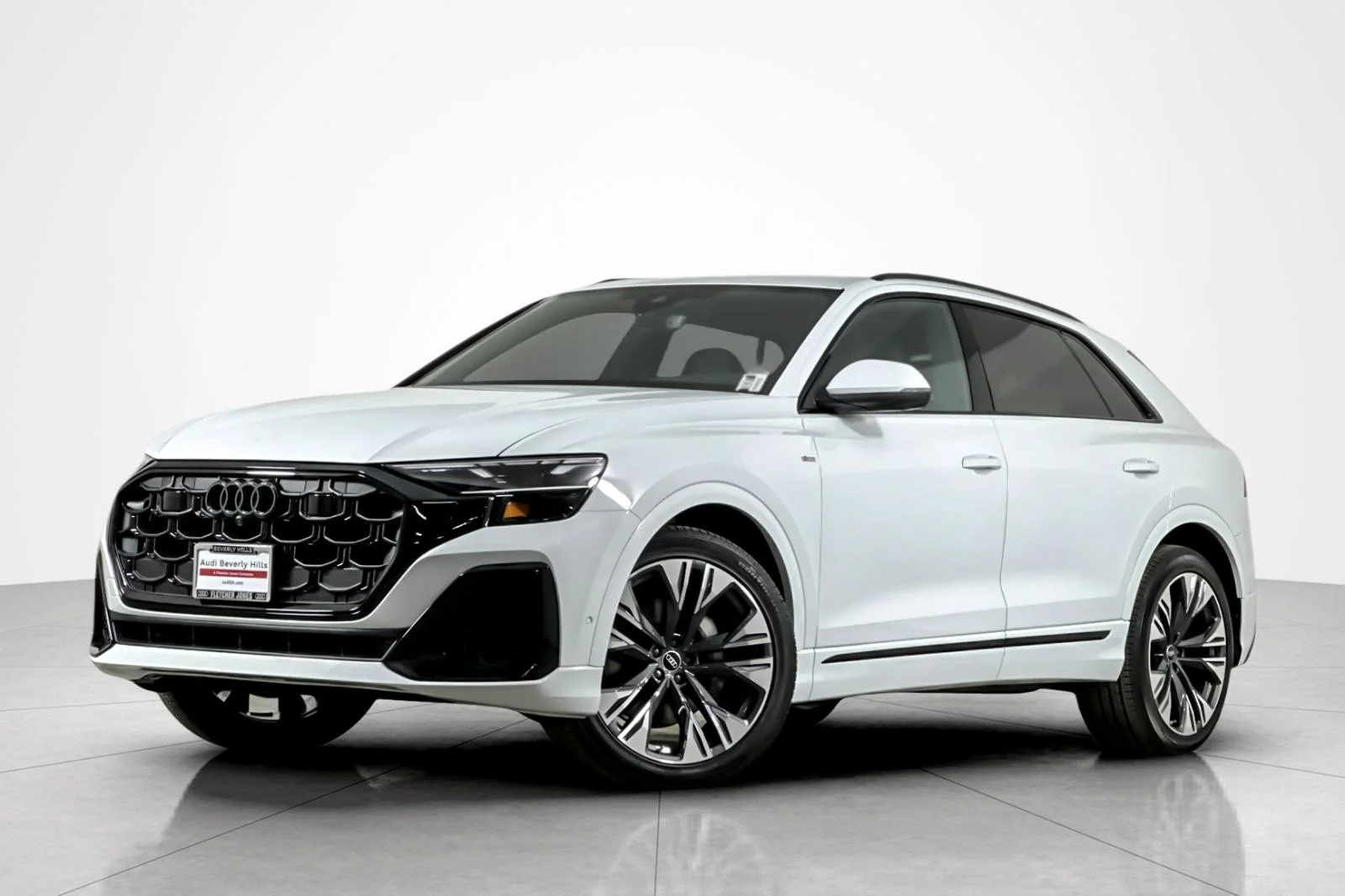 2026 Audi Q8 55 Premium Plus quattro Tiptonic's photo