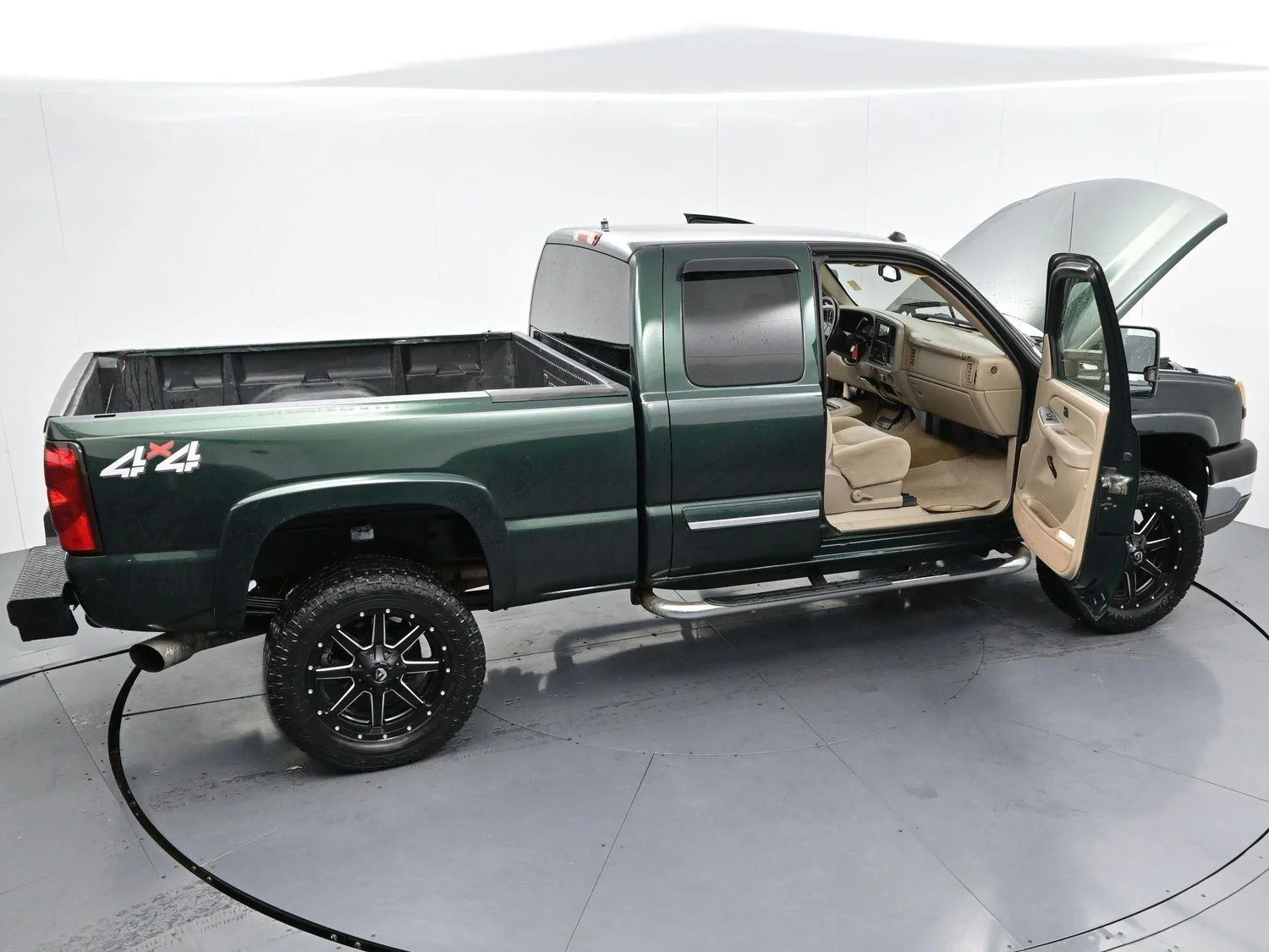 Used 2005 Dark Green Metallic Chevrolet LS image 30