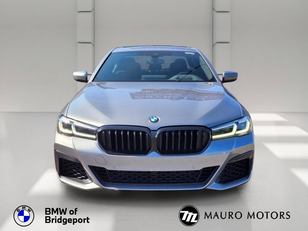 Used 2023 Gray BMW 540i xDrive image 9