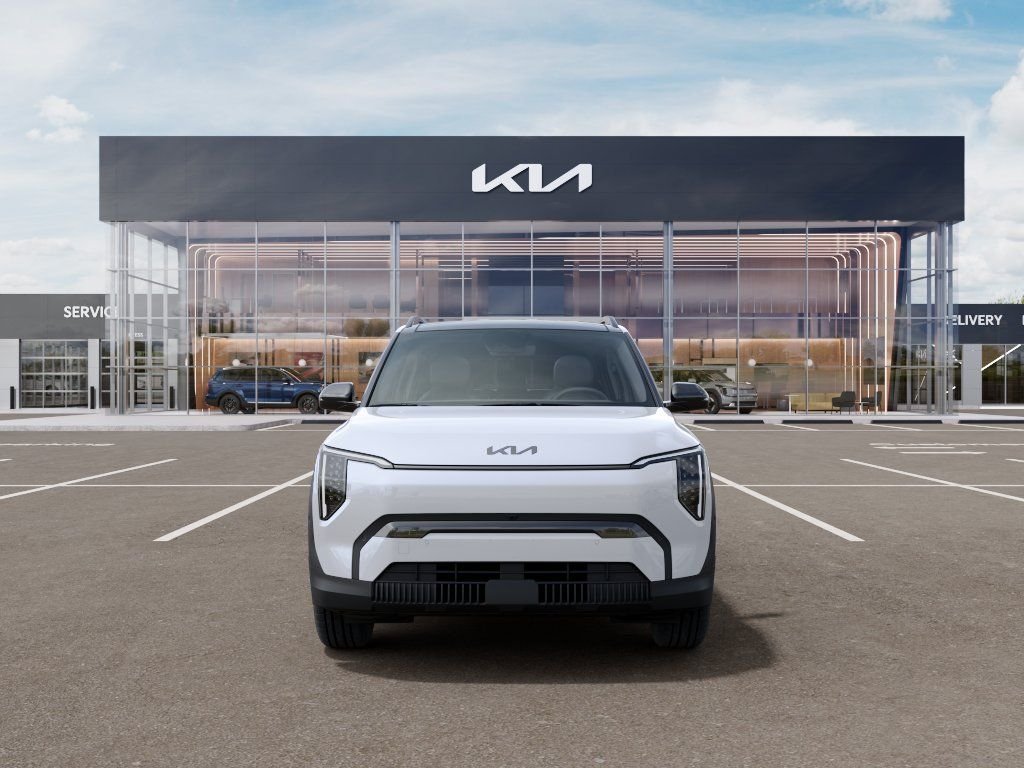 New 2027 Snow White Pearl Kia  image 2