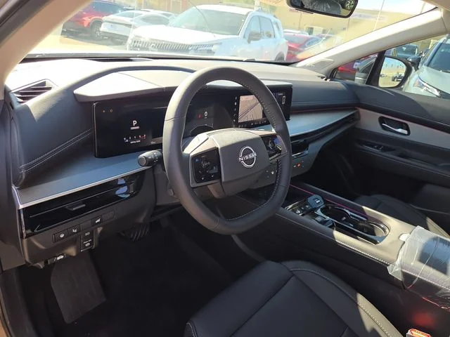 New 2026 Champagne Silver Metallic Nissan Platinum image 5
