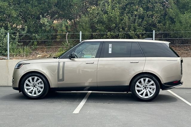New 2026 Batumi Gold Land Rover SE image 2