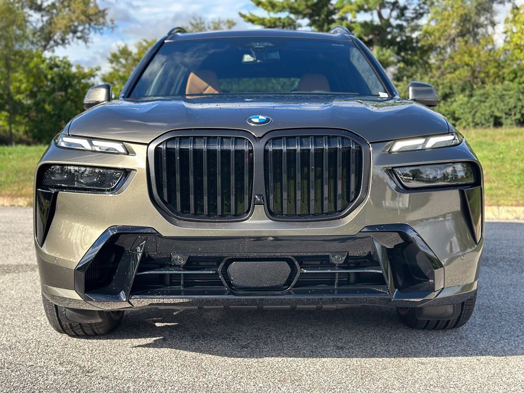 New 2027 Manhattan Green Metallic BMW xDrive40i image 2