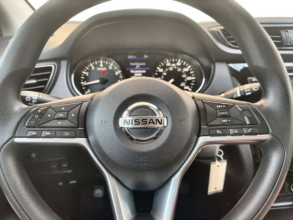 Used 2020 Silver Nissan S FWD Xtronic CVT image 21