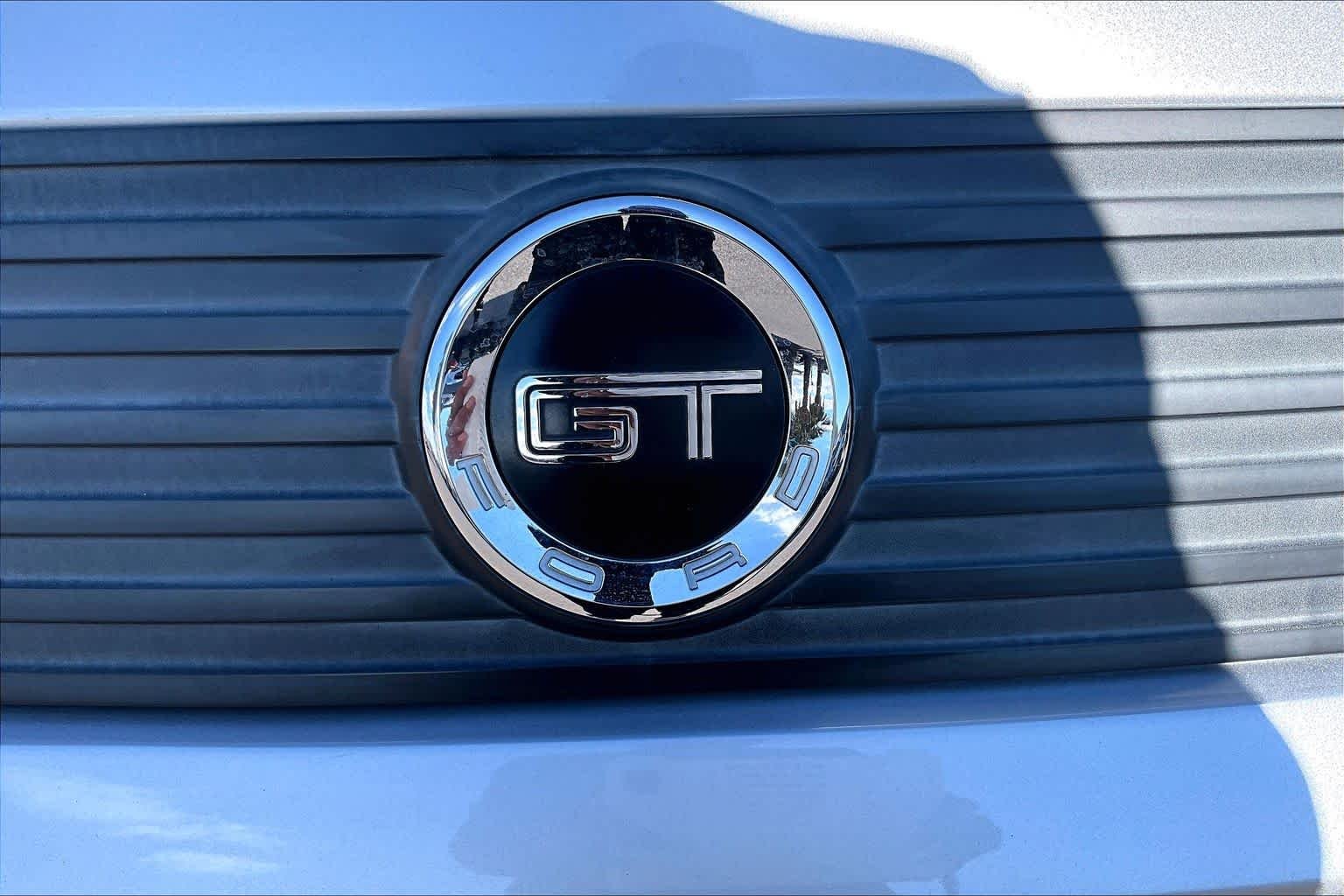 Used 2014 Ingot Silver Metallic Ford GT image 28