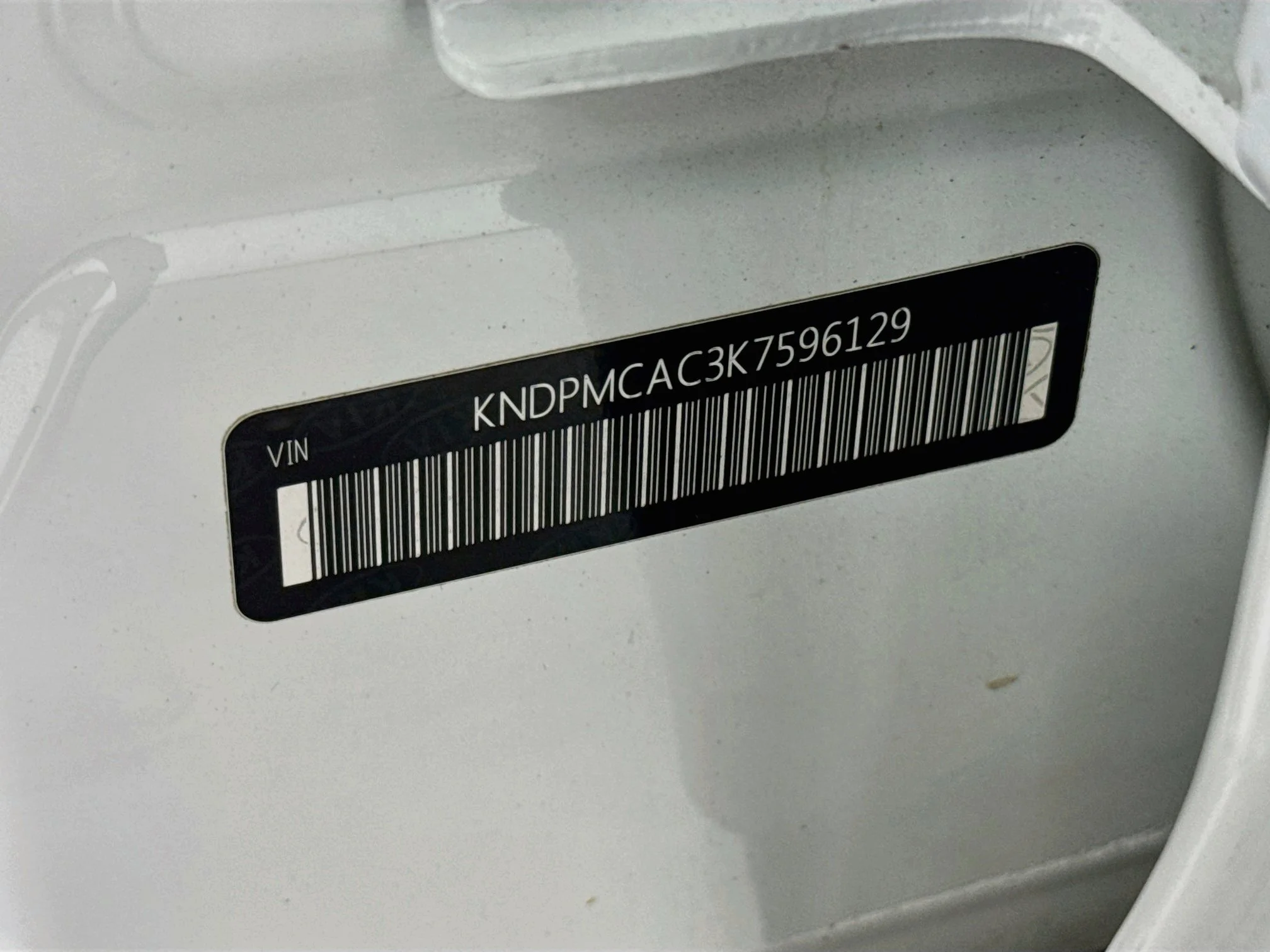 Used 2019 Clear White Kia LX image 28