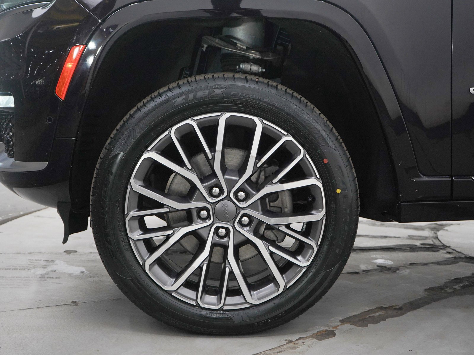 Used 2022 Ember Pearlcoat Jeep Summit image 35