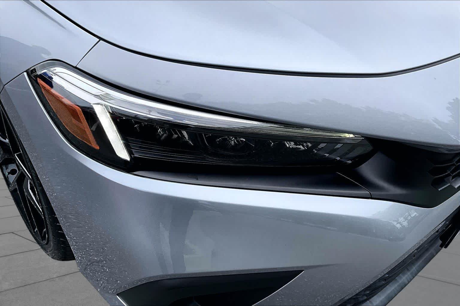 Used 2024 Lunar Silver Metallic Honda Sport image 26