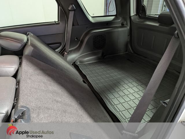 Used 2011 White Ford Limited image 29