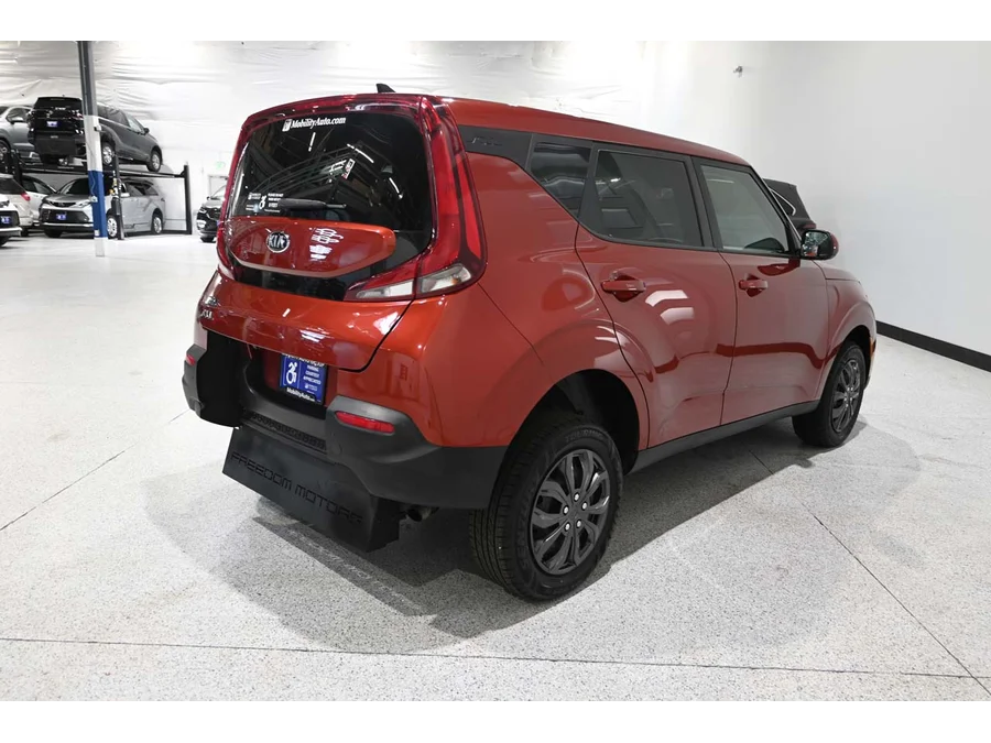 Used 2020 RED Kia LX Mobility Handicap Van image 6