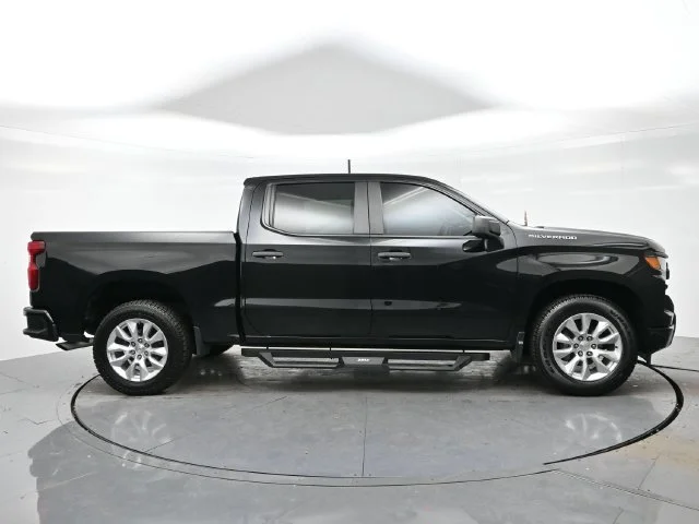 Used 2023 BLACK Chevrolet Custom image 8