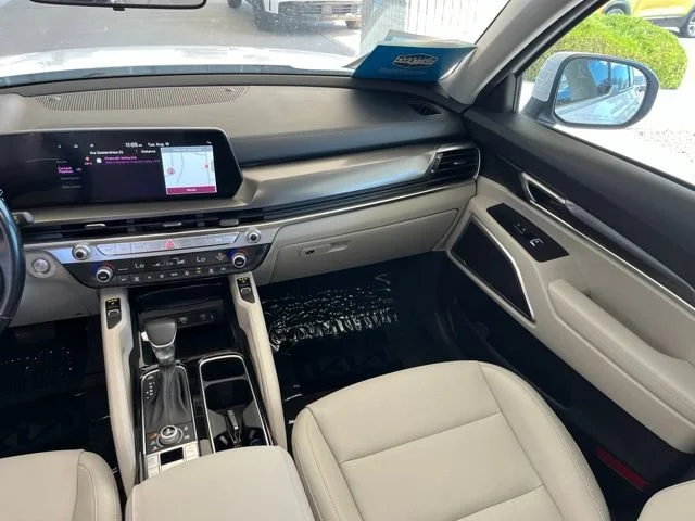 Certified Used 2024 Glacial White Pearl Kia S image 42