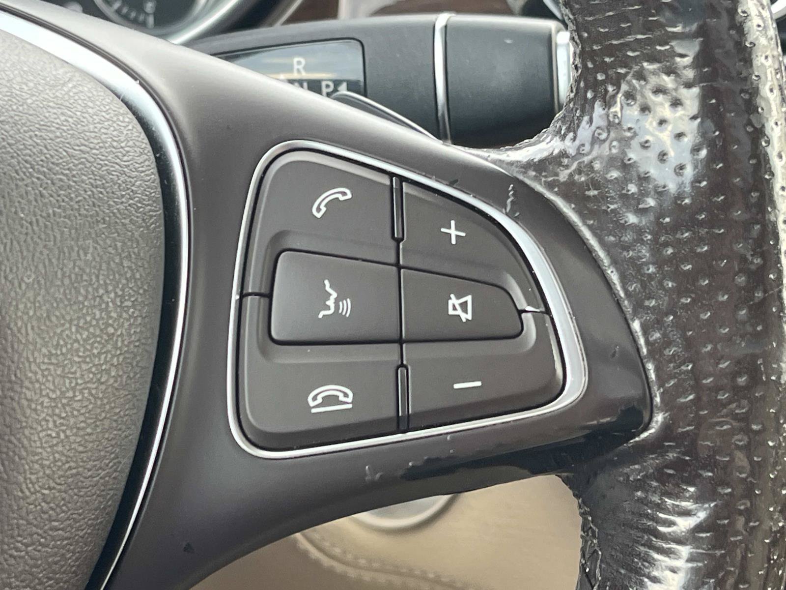 Used 2018 Polar White Mercedes-Benz GLE 350 image 41