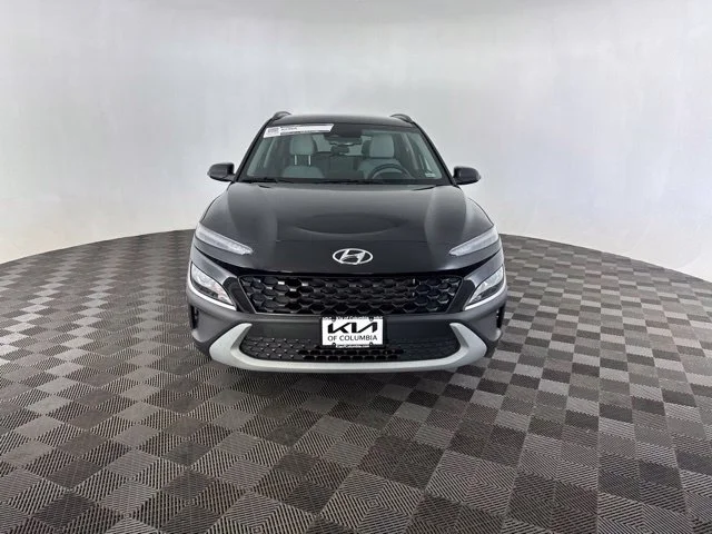 Used 2023 Black Hyundai SEL image 4