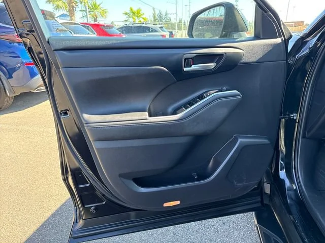 Used 2023 Midnight Black Metallic Toyota L image 16