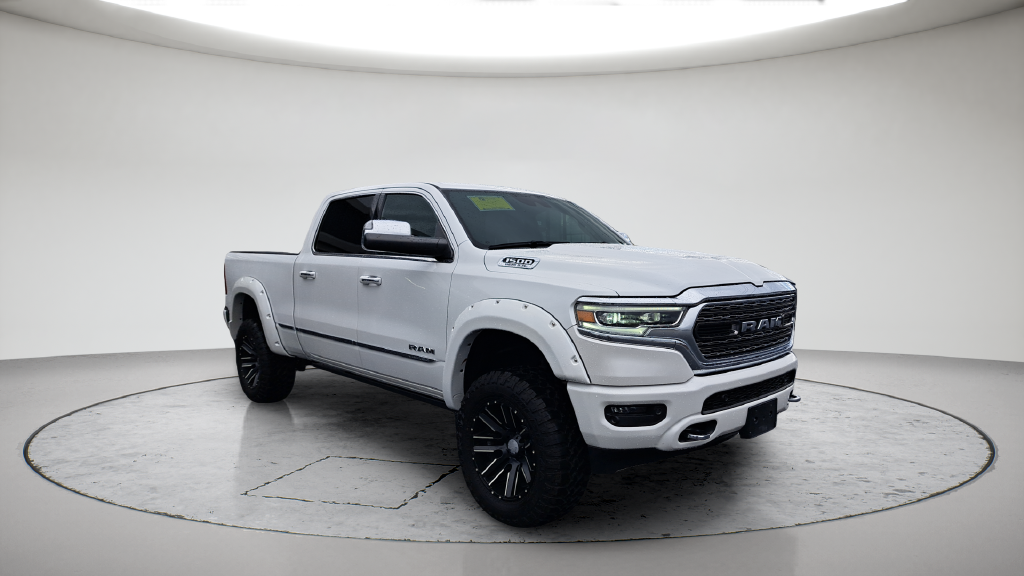 Used 2020 Off-white Ram Limited image 19
