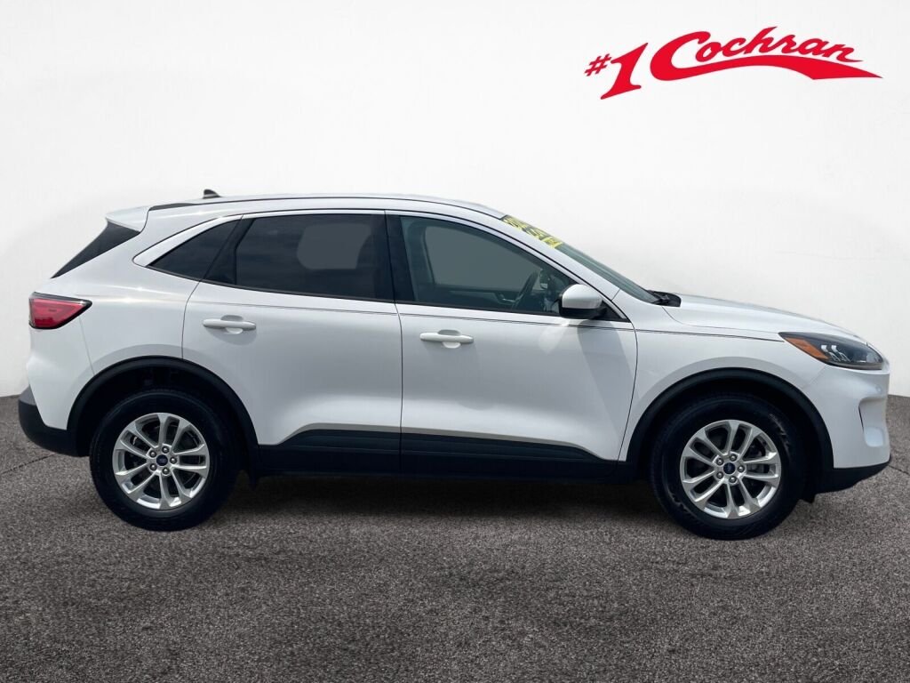Used 2020 Oxford White Ford SE image 27