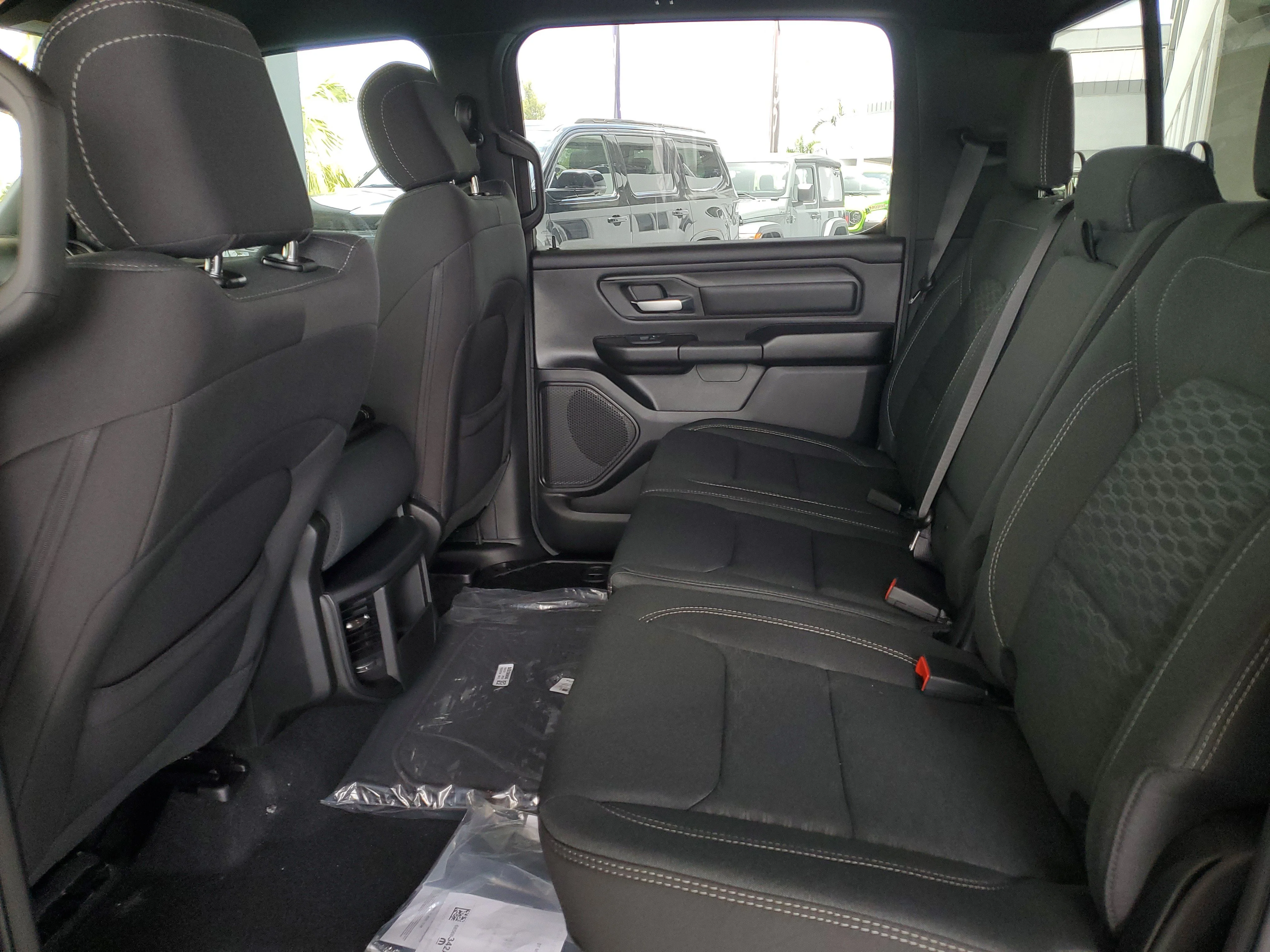 New 2026 Diamond Black Crystal Pearl-Coat Exterior Paint RAM Express image 6
