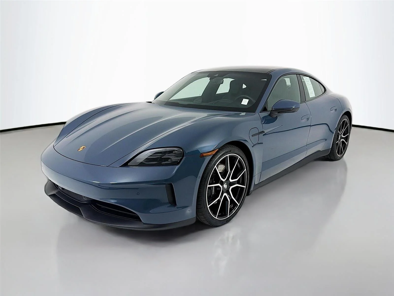 2025 Porsche Taycan