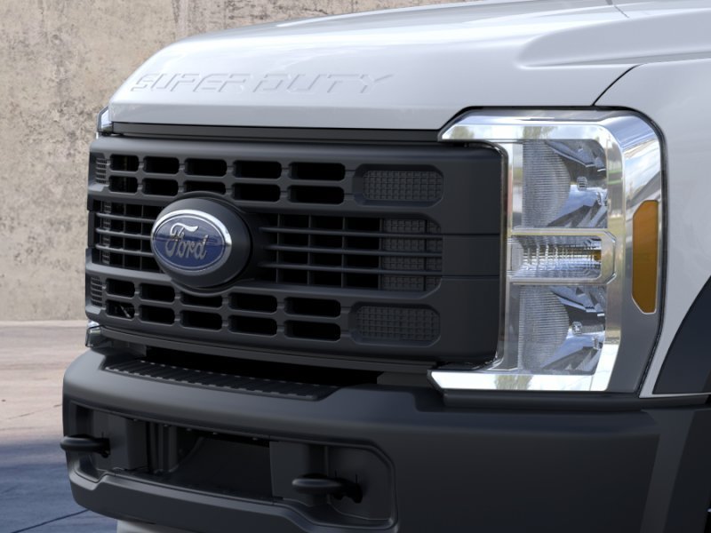 New 2026 Oxford White Ford XL image 17