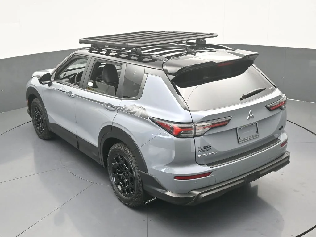 2025 Mitsubishi Outlander Trail Edition - Photo 61