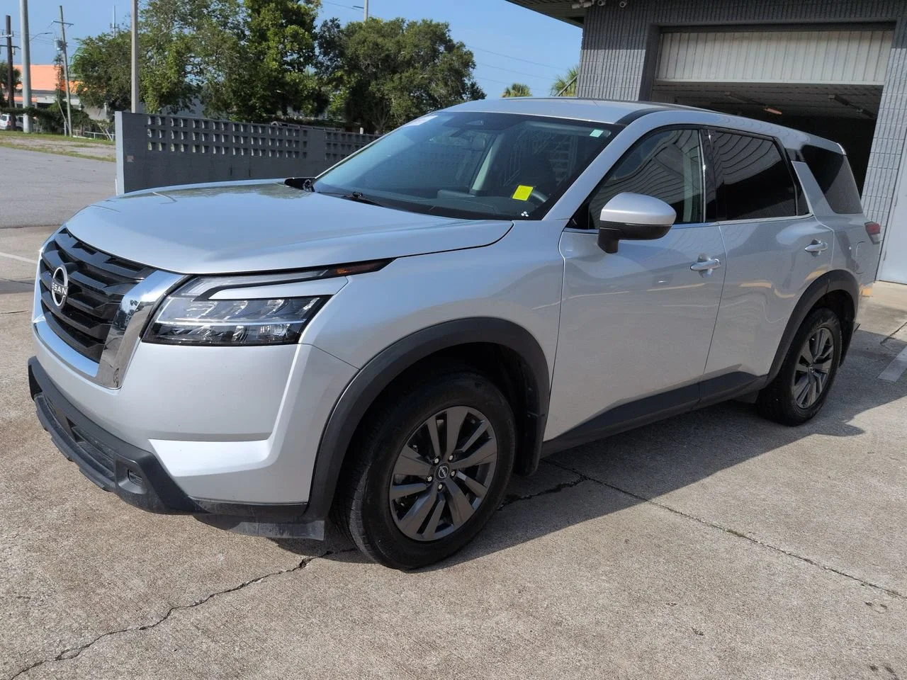 Used 2022 Brilliant Silver Metallic Nissan S image 8