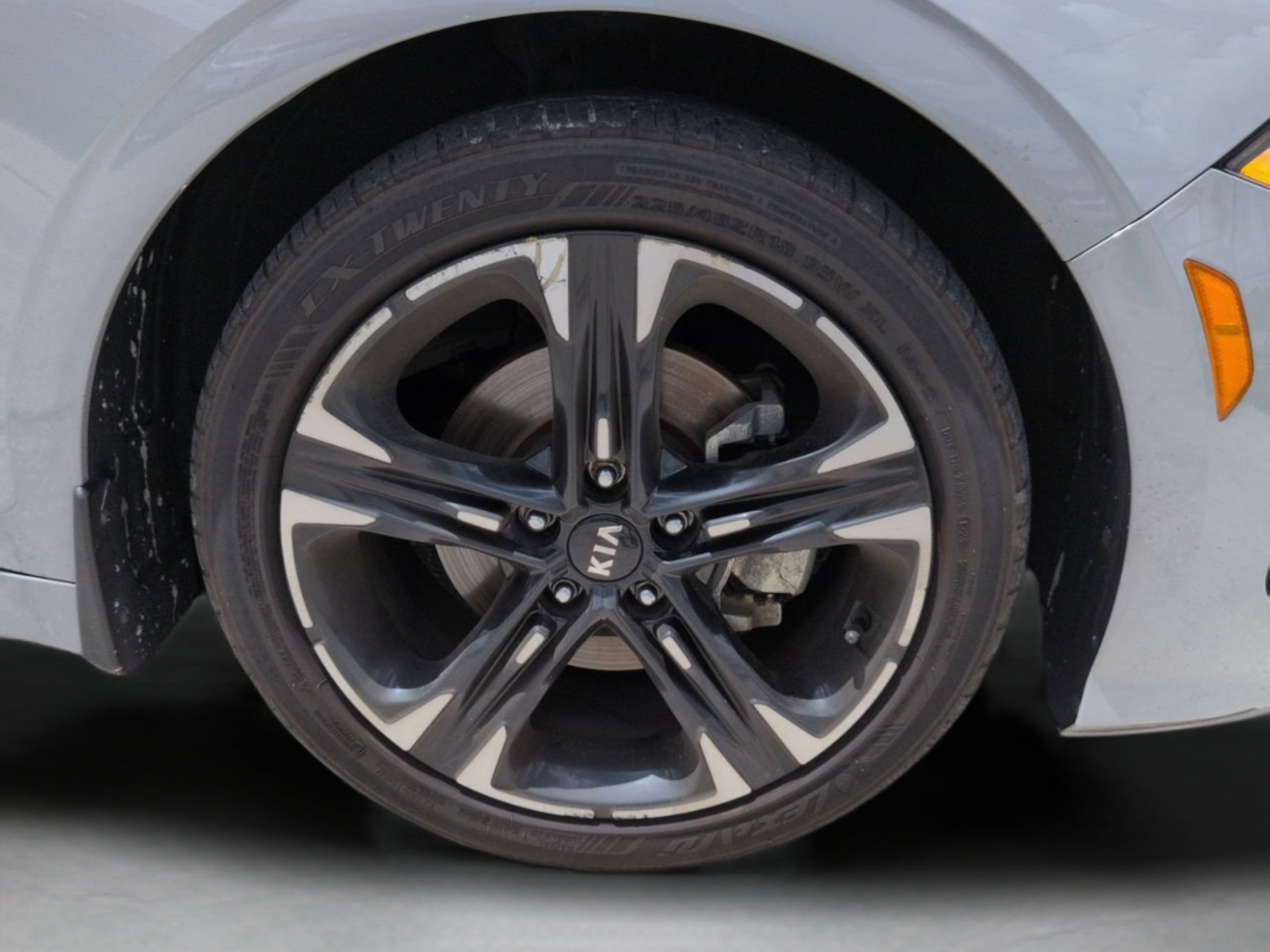 Used 2021 Wolf Gray Kia GT-Line image 29