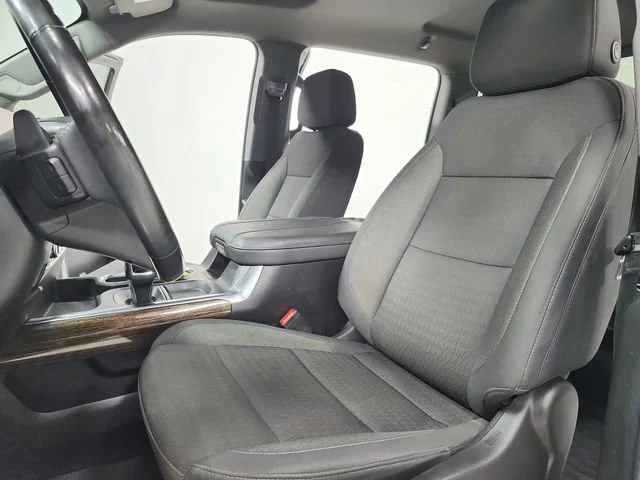 Used 2024 Summit White GMC Elevation image 19