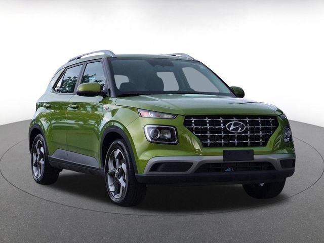 Certified Used 2023 Green Hyundai SEL image 1