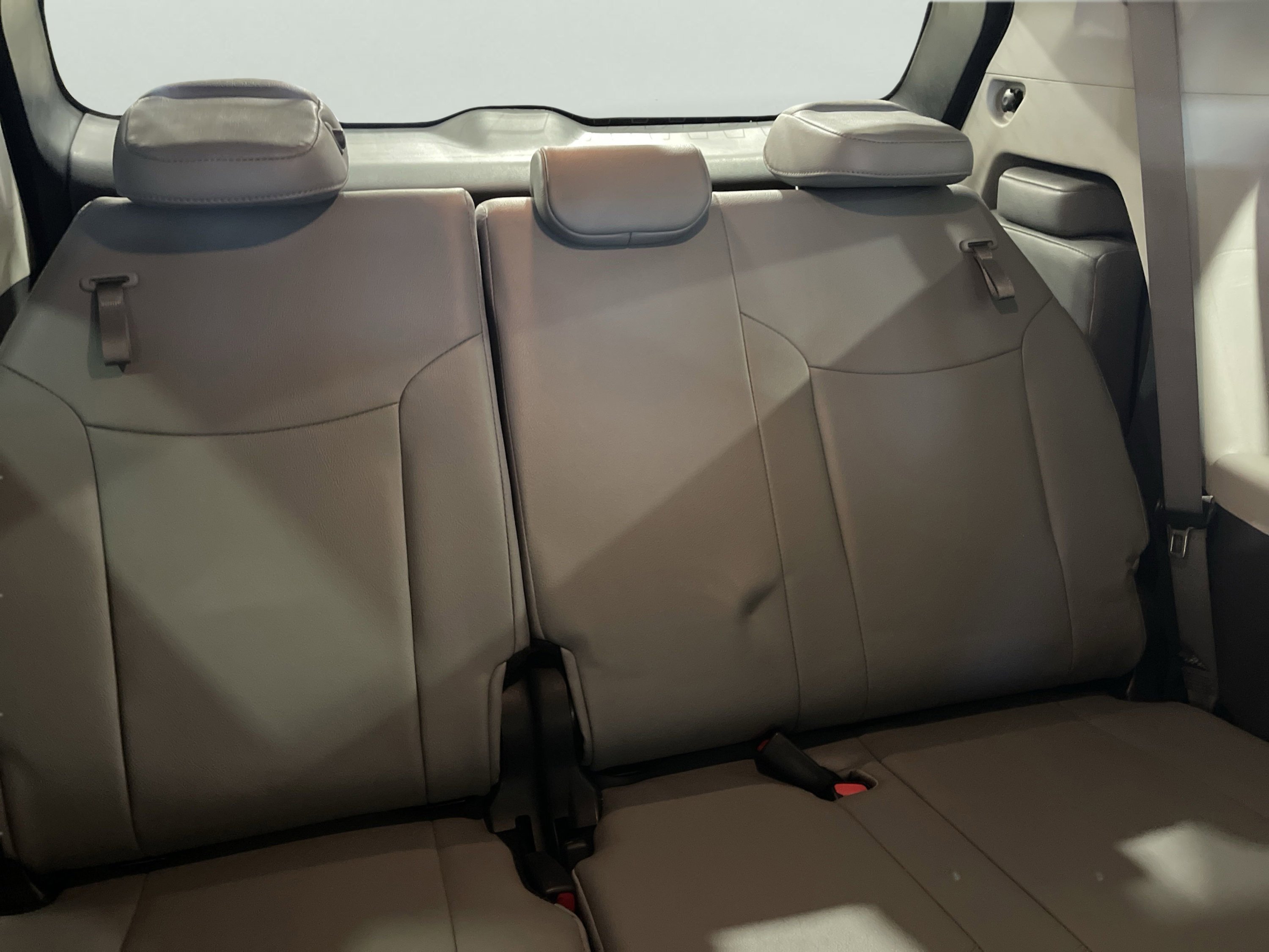 2024 Toyota Sienna XLE - Photo 14