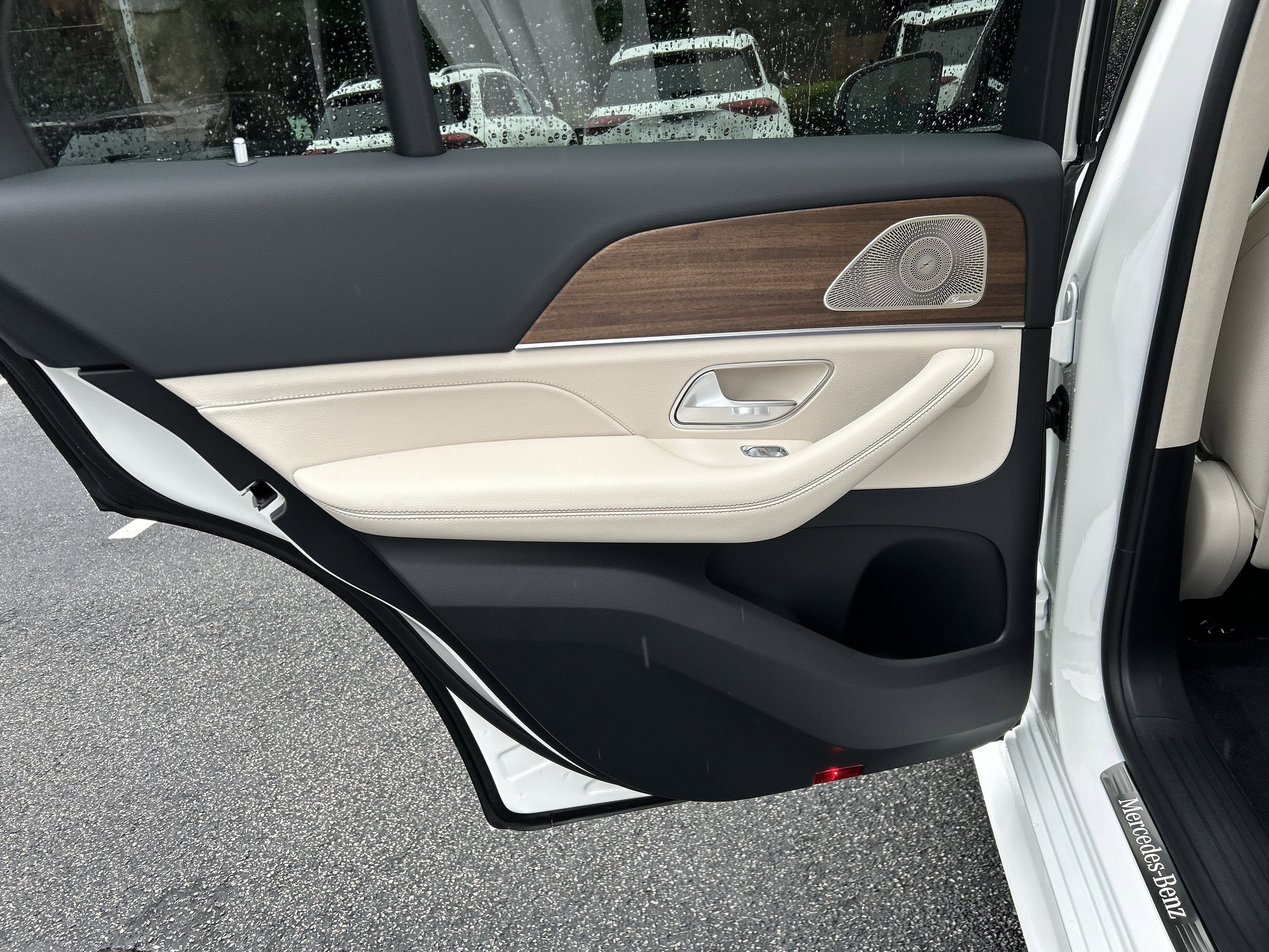 New 2026 Polar White Mercedes-Benz GLE 450 4MATIC® SUV image 34
