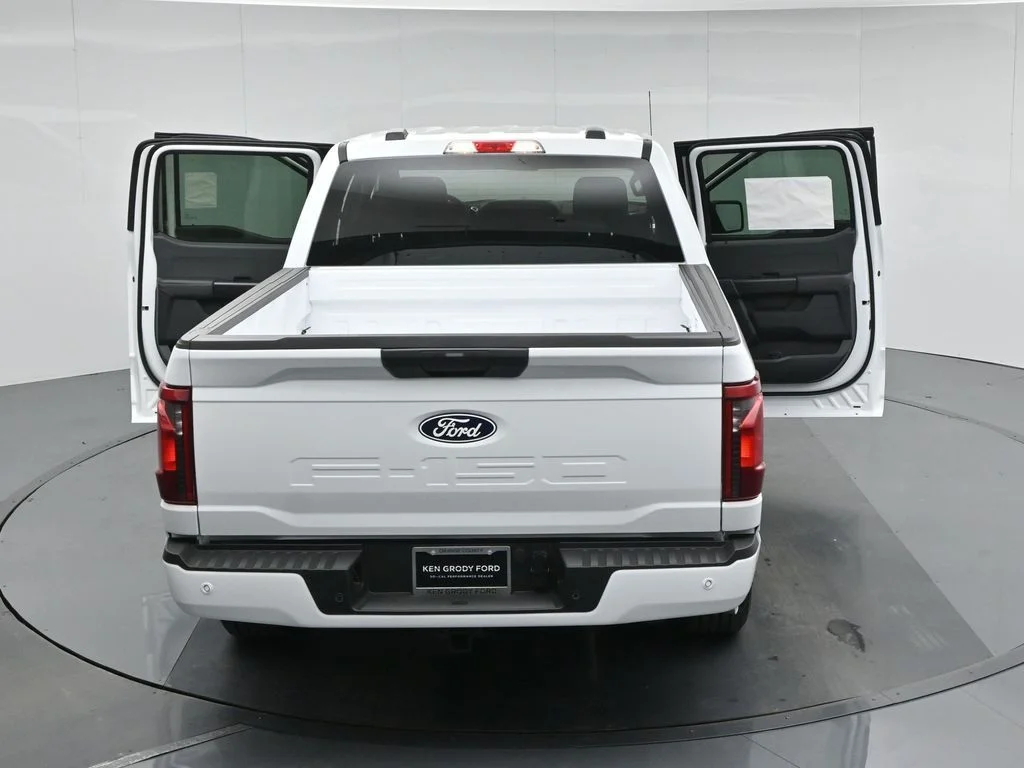 New 2026 Oxford White Ford STX image 34