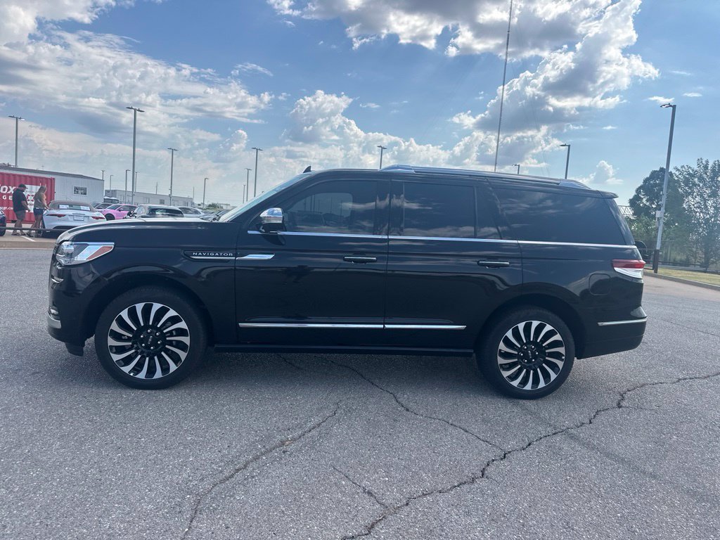 Used 2024 Black Metallic Lincoln Black Label image 2