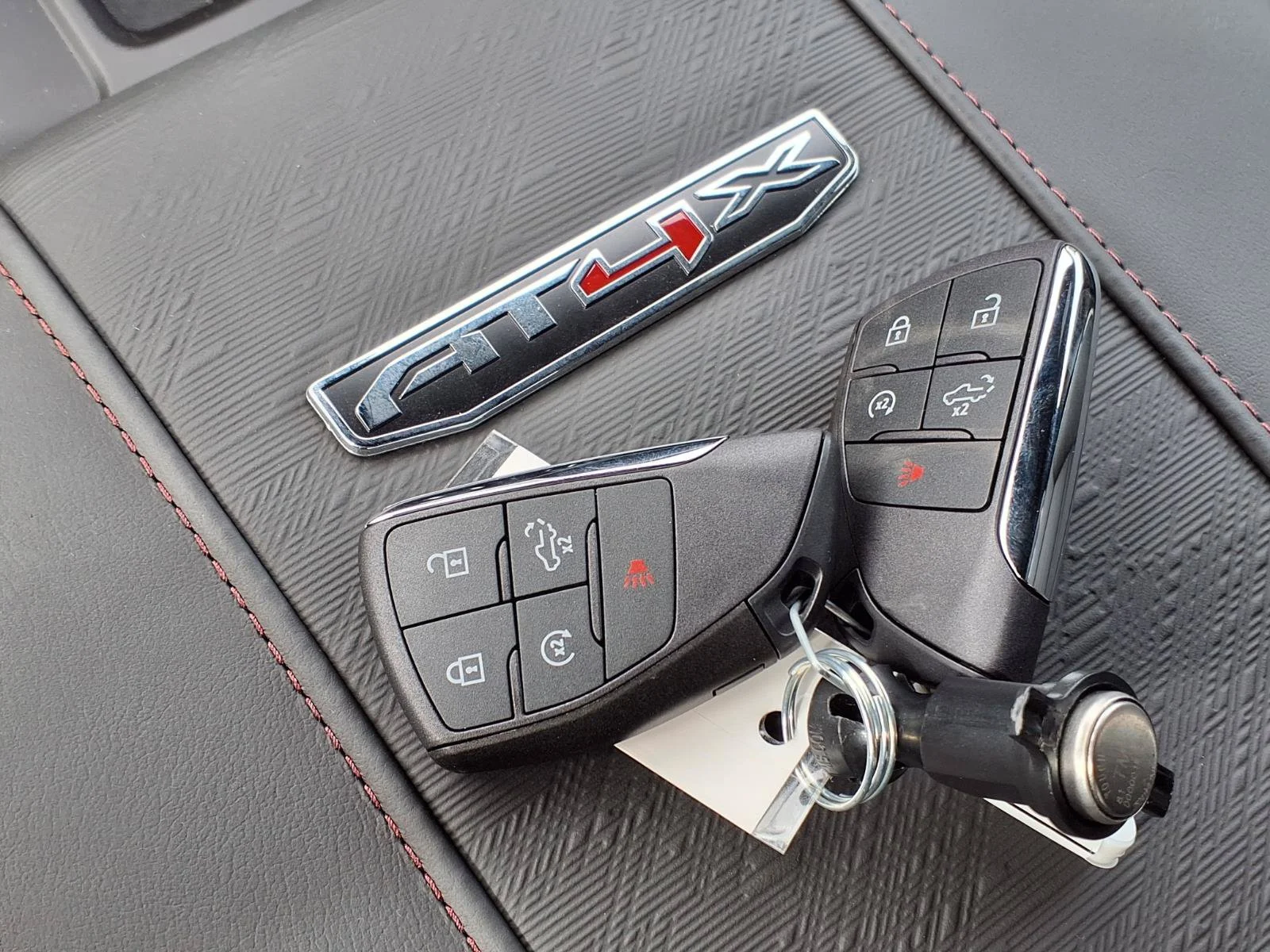 2026 GMC Sierra 2500HD AT4X - Photo 12