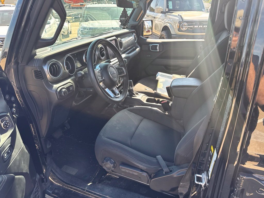 Used 2023 Black Jeep Overland image 11