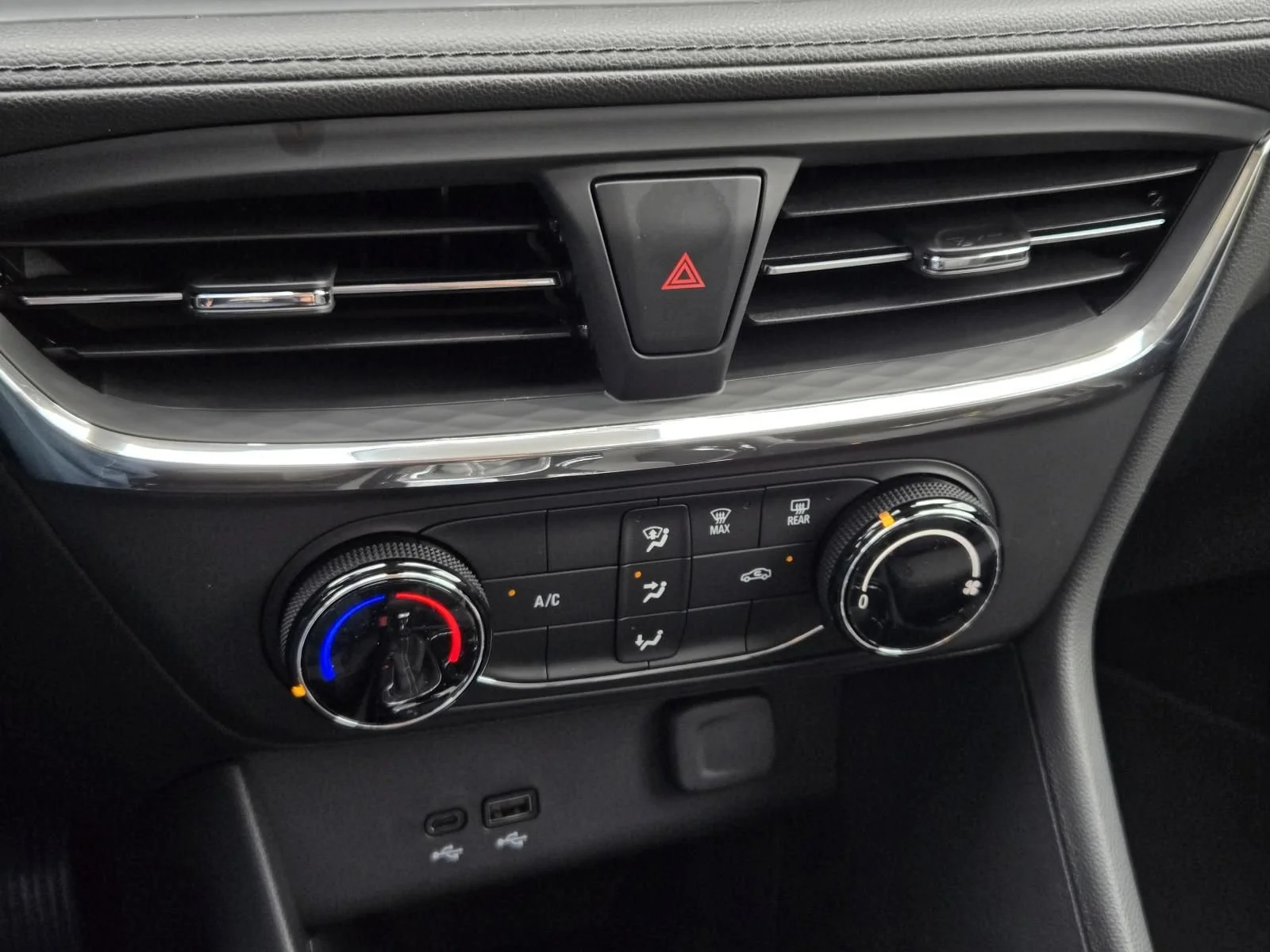 2026 Buick Encore GX Preferred - Photo 11