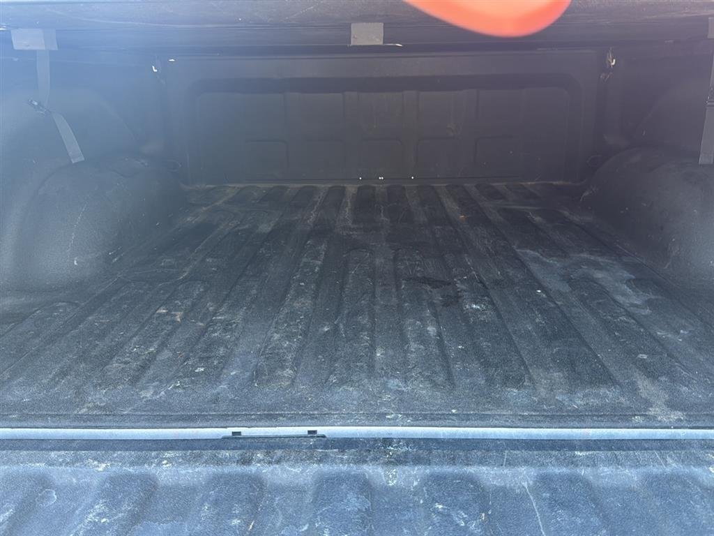 Used 2014 Bright Silver Metallic Clearcoat Ram Outdoorsman image 18