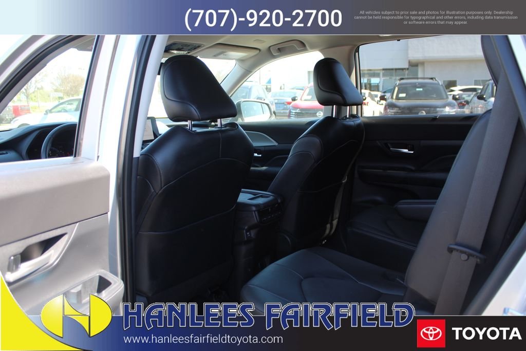 2025 Toyota Grand Highlander XLE - Photo 16