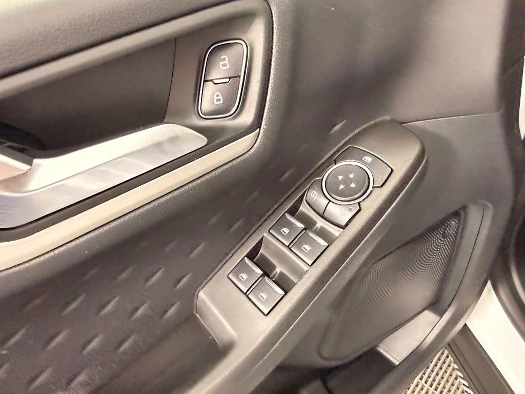 Used 2020 White Ford SE Sport image 19