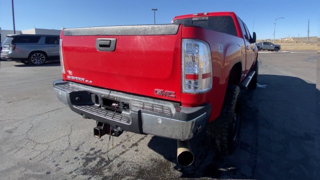 Used 2011 Fire Red GMC SLE image 8