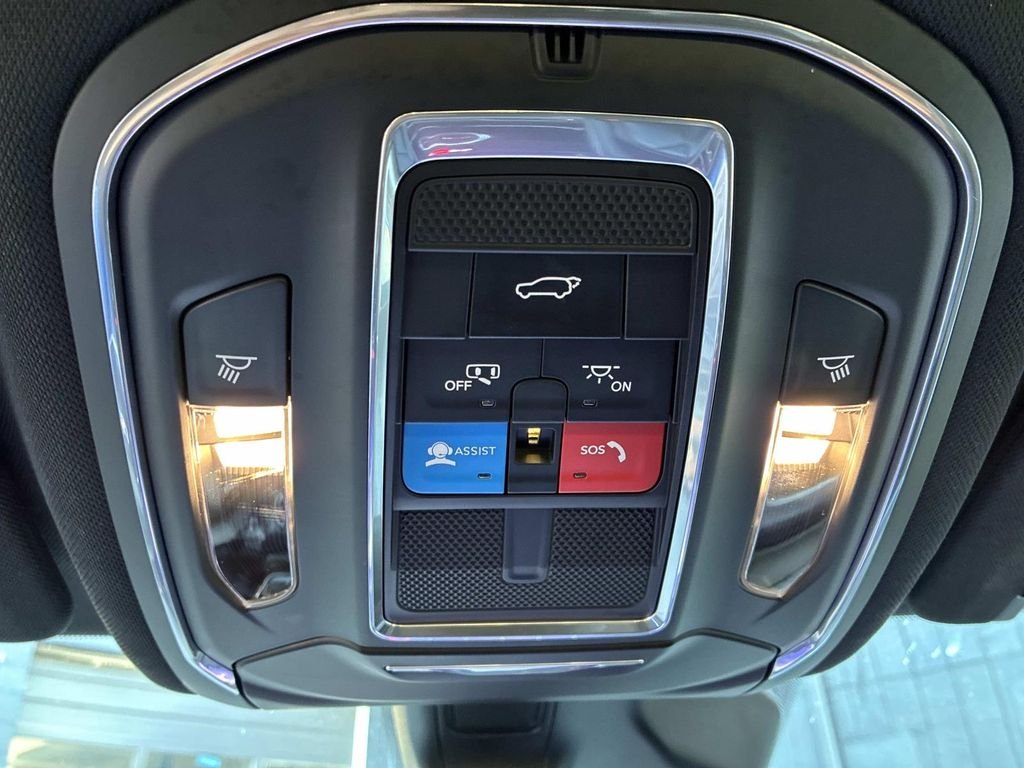 Used 2024 Silver Jeep Limited image 39