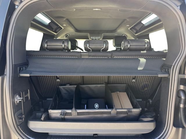 New 2026 Santorini Black Land Rover V8 image 18