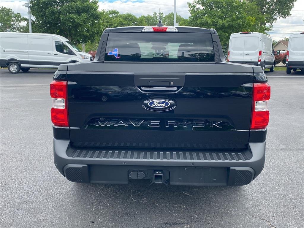 Used 2025 Shadow Black Ford XLT image 9