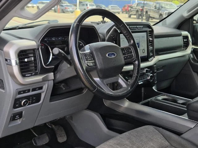 Used 2021 Blue Metallic Ford XLT image 29