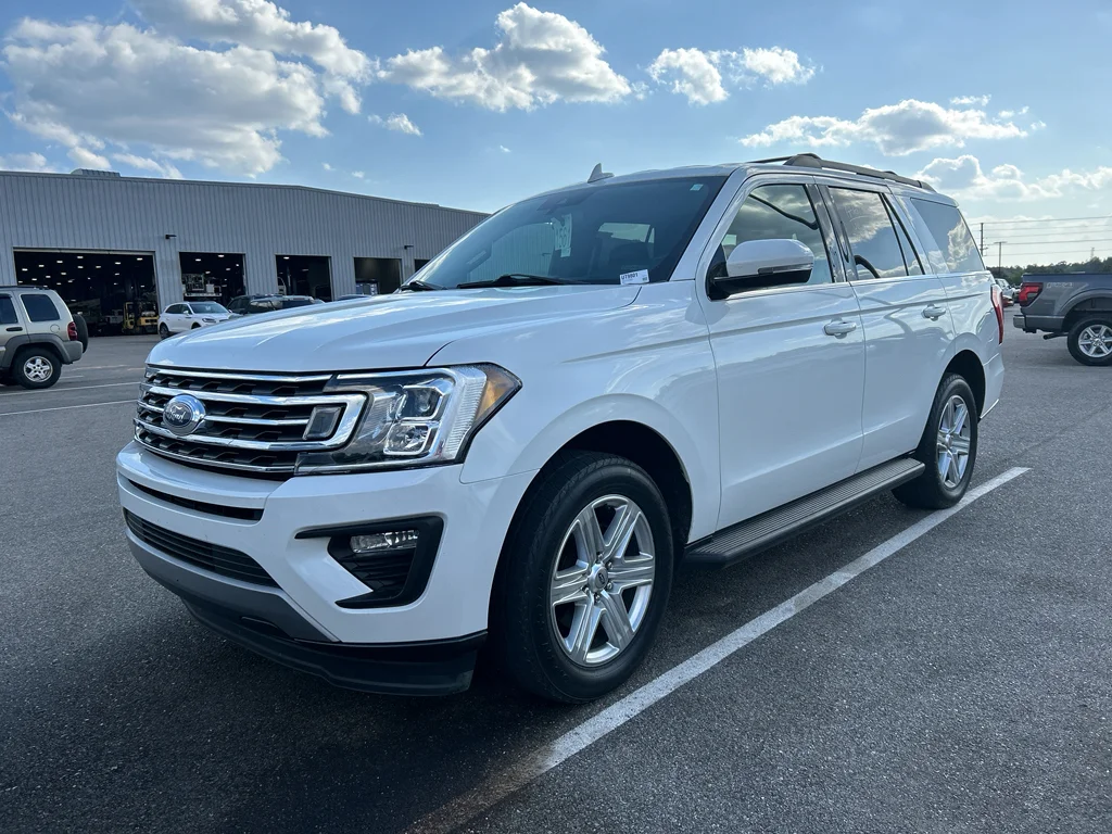 2020 Ford Expedition XLT's photo