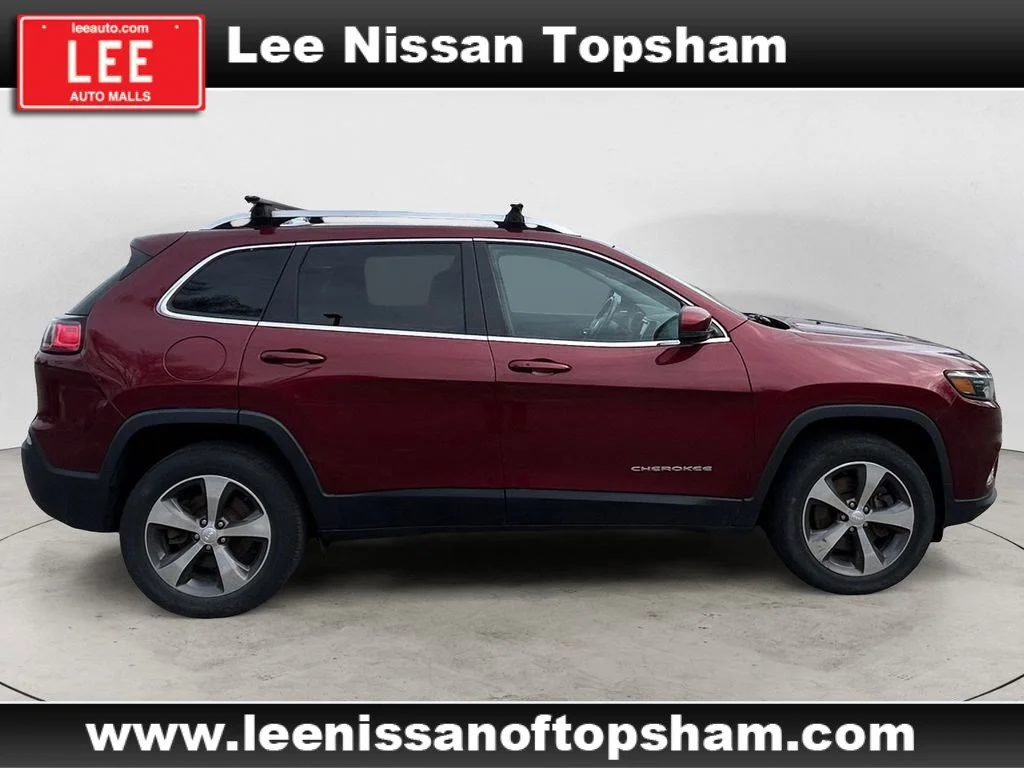 Used 2019 Velvet Red Pearlcoat Jeep Limited image 7