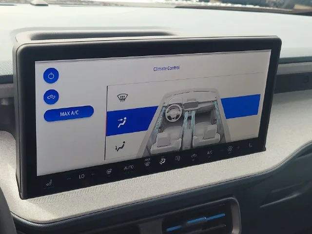 New 2026 White Metallic Ford XLT image 23