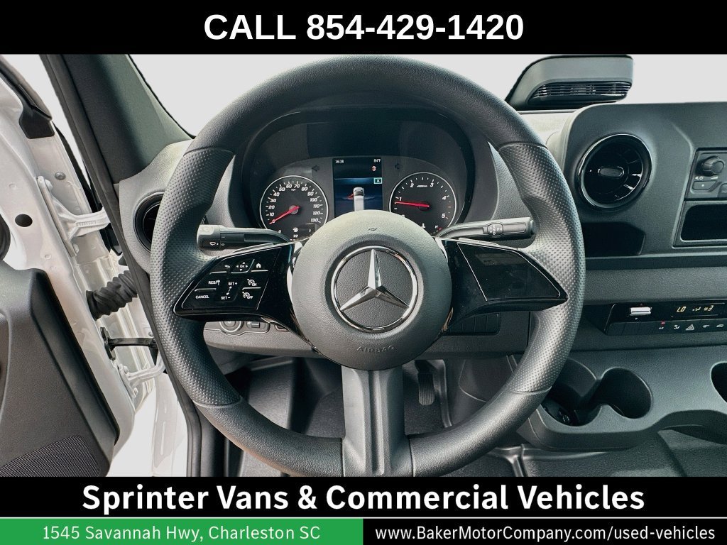 New 2026 Arctic White Mercedes-Benz Cargo 144 WB image 44
